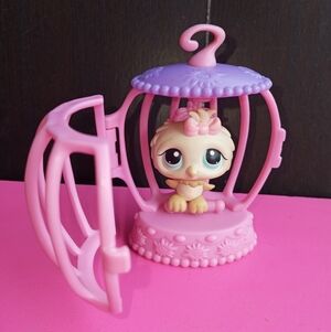 Littlest Pet shop Owl & pink cage LPS